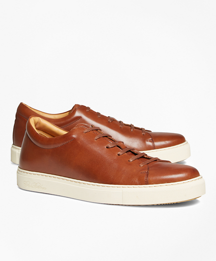 brooks leather tennis shoes