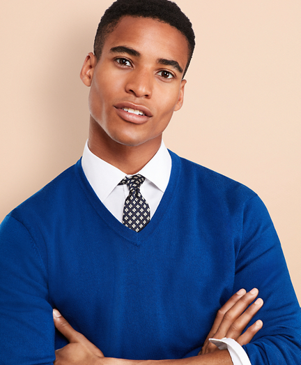 Merino Wool V-Neck Sweater | Brooks 