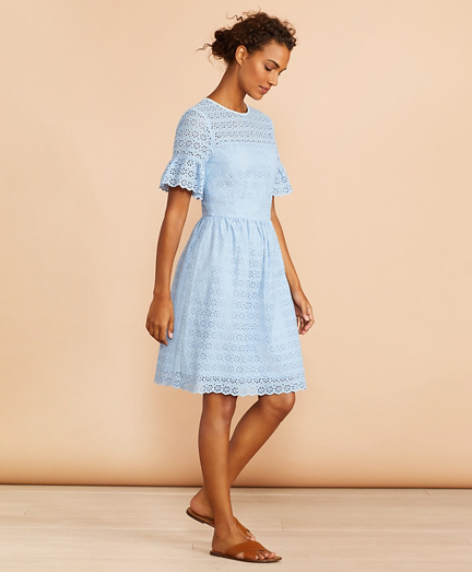 eyelet dress definition