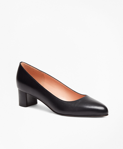 black leather pumps size 4