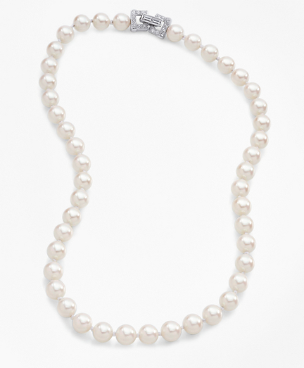 women's pearl necklace